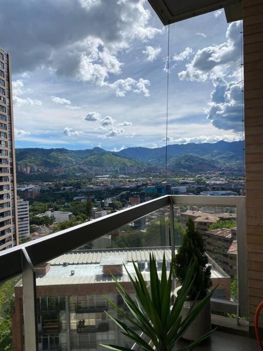 Apartamento Charming And Cozy 3 Bedrooms Medellín